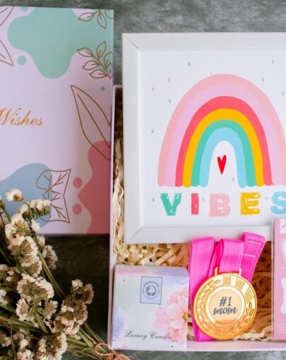 A Cheerful Gift Box